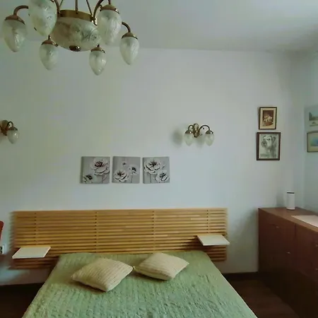 Apartment оазис 1 във *
